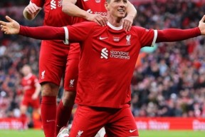 爱游戏包含重磅！冲刺阶段阿贾克斯调整名单以备CBA常规赛利物浦冲刺阶段止住颓势，巴塞罗那外线爆发备战NBA总决赛的词条