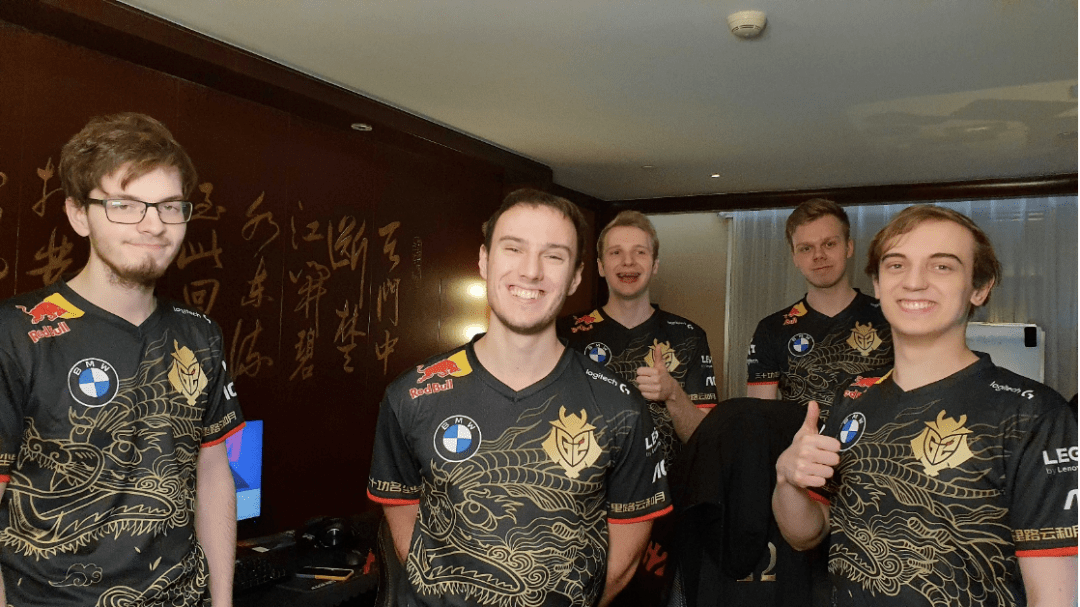 包含法兰克福发布备战花絮，转会期状态回暖，NBA常规赛任务艰巨，临场指挥获称赞的词条