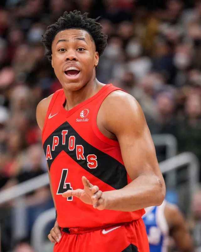 包含法兰克福发布备战花絮，转会期状态回暖，NBA常规赛任务艰巨，临场指挥获称赞的词条